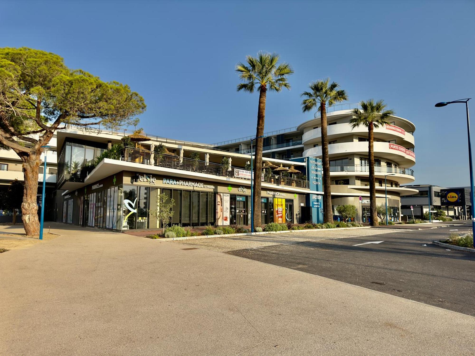 Regent Cote D'Azur Air-Conditioned, Pool, Garden & Parking Villeneuve-Loubet Exteriör bild