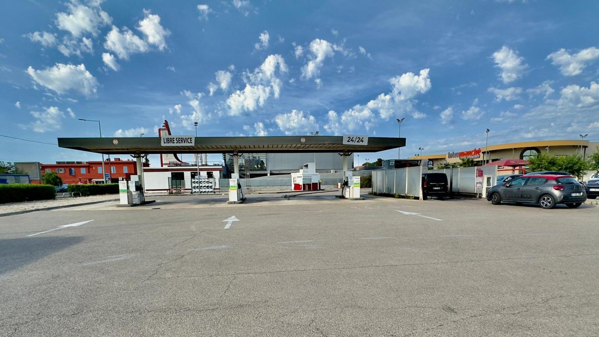 Regent Cote D'Azur Air-Conditioned, Pool, Garden & Parking Villeneuve-Loubet Exteriör bild