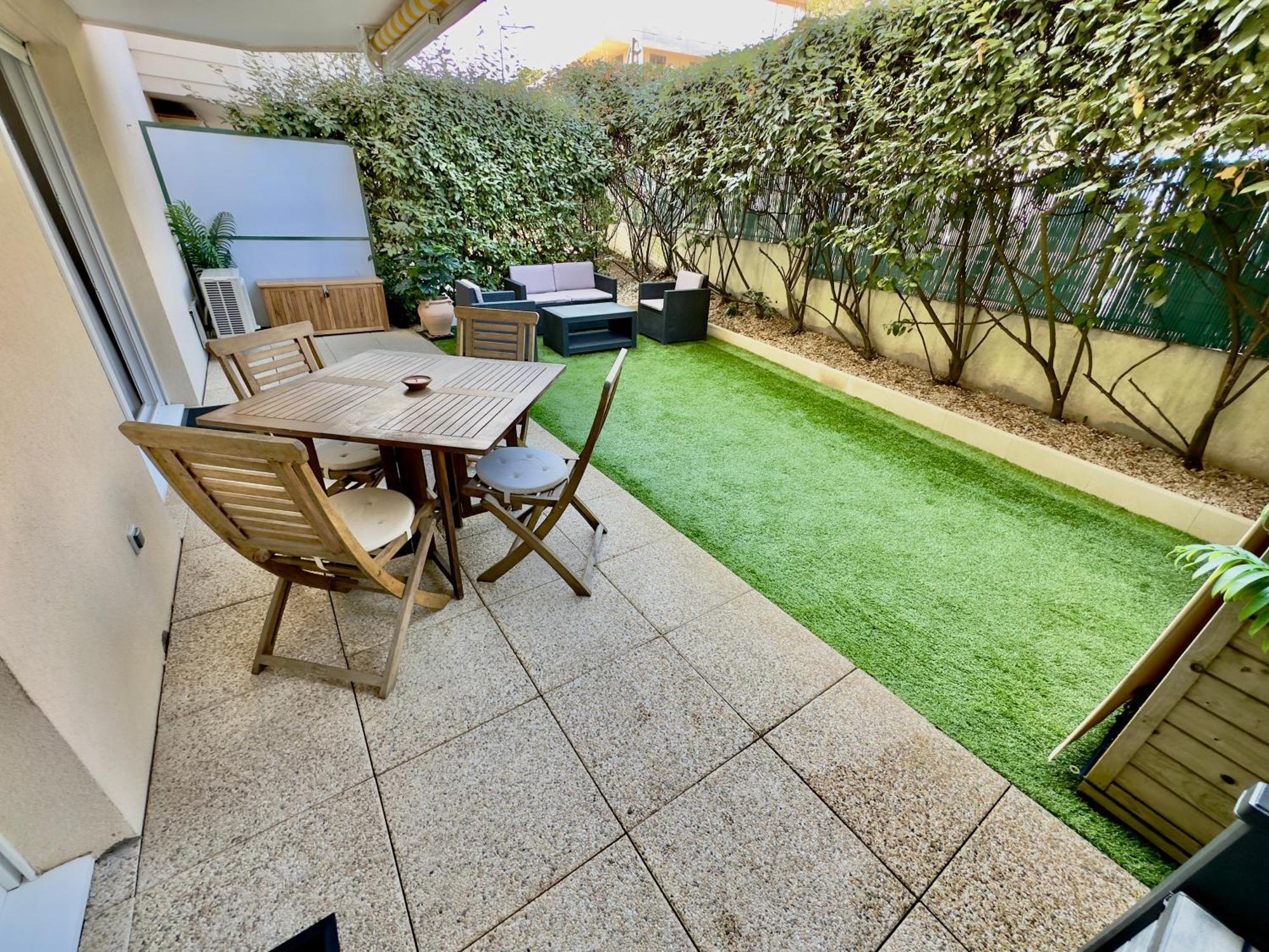 Regent Cote D'Azur Air-Conditioned, Pool, Garden & Parking Villeneuve-Loubet Exteriör bild